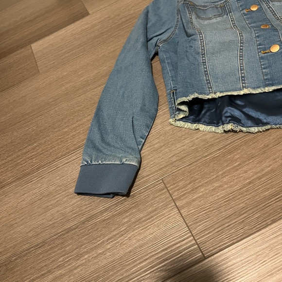 Cropped Denim Jacket with Frayed Hem - Picture 2 of 7